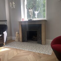 Réalisation d'une salon en parquet et carreaux de ciment Lily
