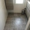 Réalisation salle de bain carreau de ciment modele Hexa style