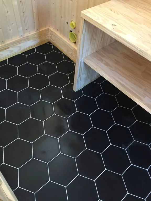 carreaux de ciment hexagonal uni noir